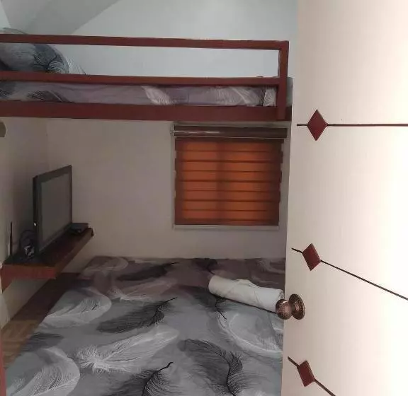 Aamiaismajoitus (B&B) Villa Alessa