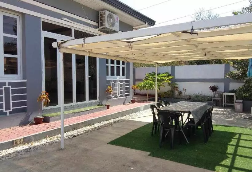 Aamiaismajoitus (B&B) Villa Alessa