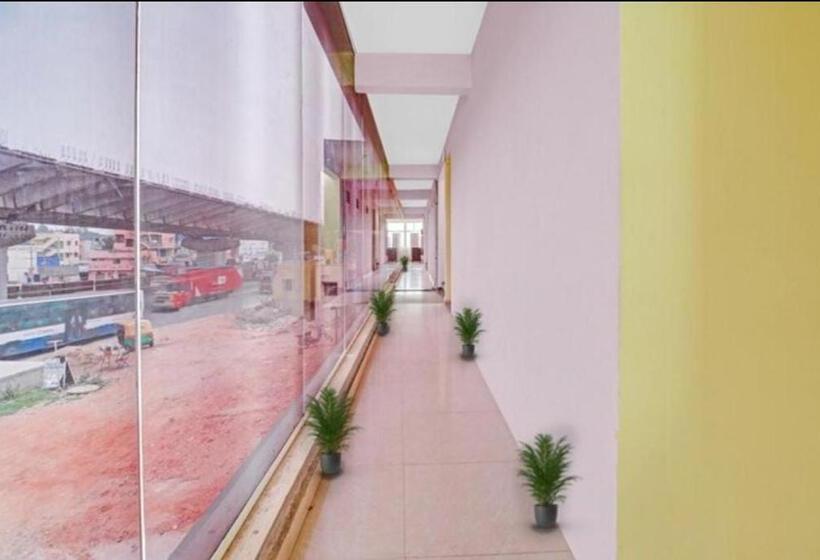 فندق Lakshmi Sri Deluxe Lodge