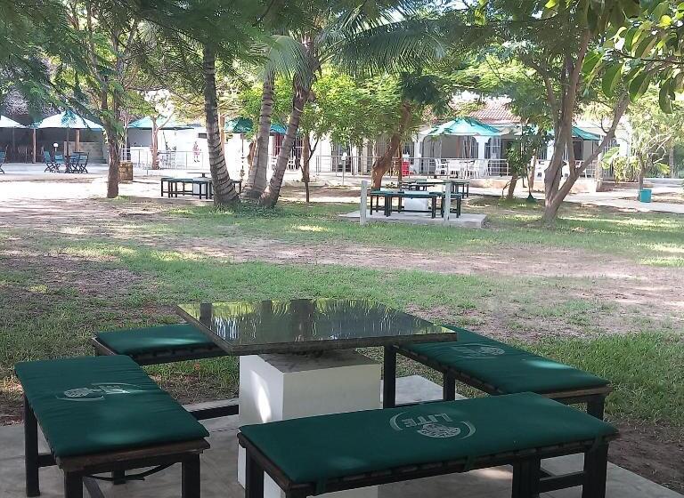 Hotel Maasai Barracks Resort