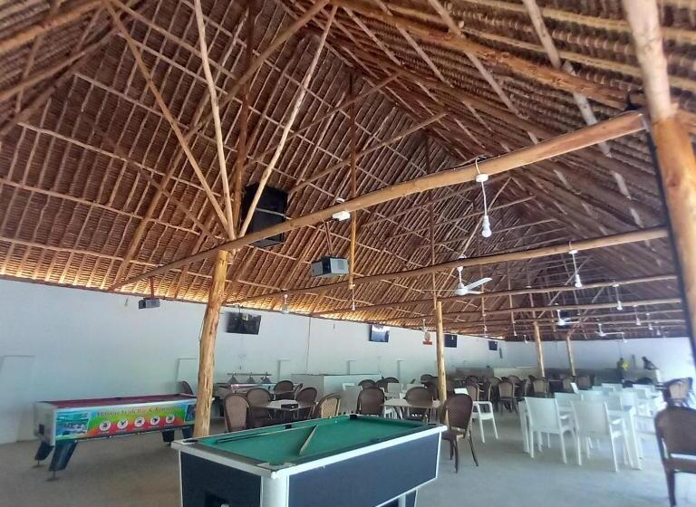 Hotel Maasai Barracks Resort