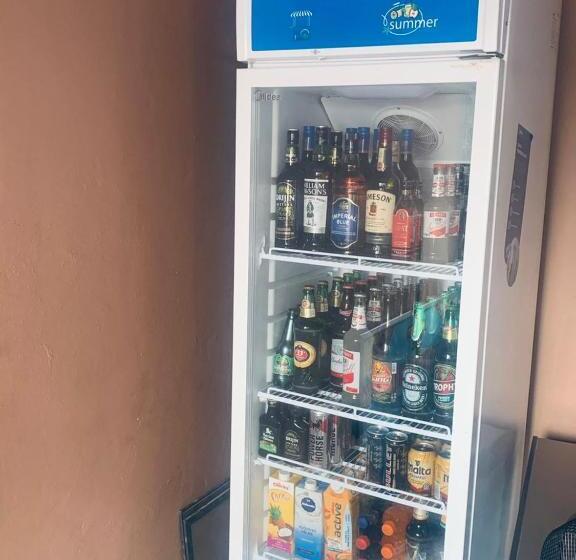 هتل Vicaries Royal