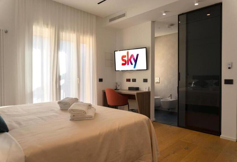 پانسیون Suites Di Costanza