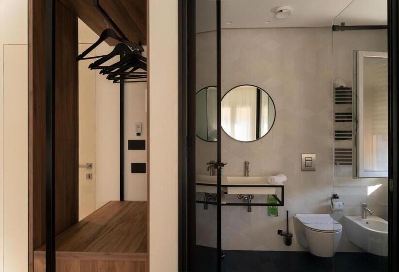 پانسیون Suites Di Costanza