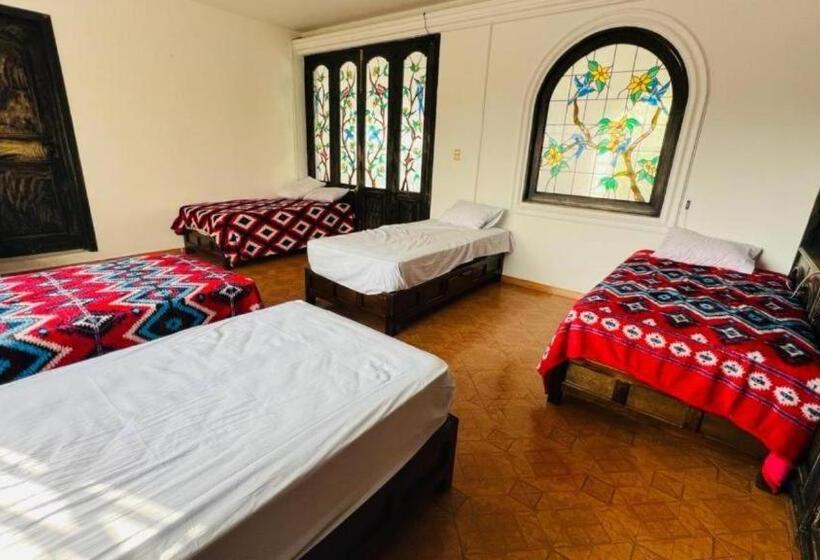 פנסיון Taj Mahal Hostal And Restaurant