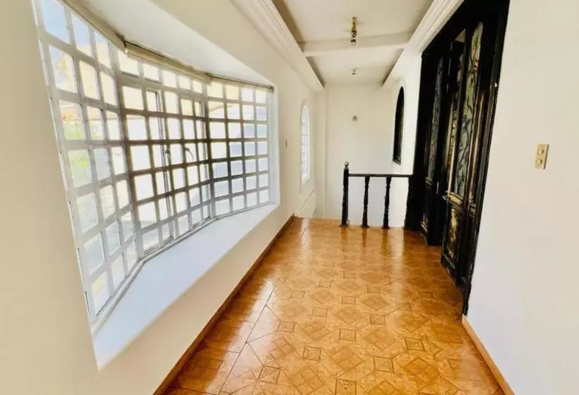 Majatalo Taj Mahal Hostal And Restaurant