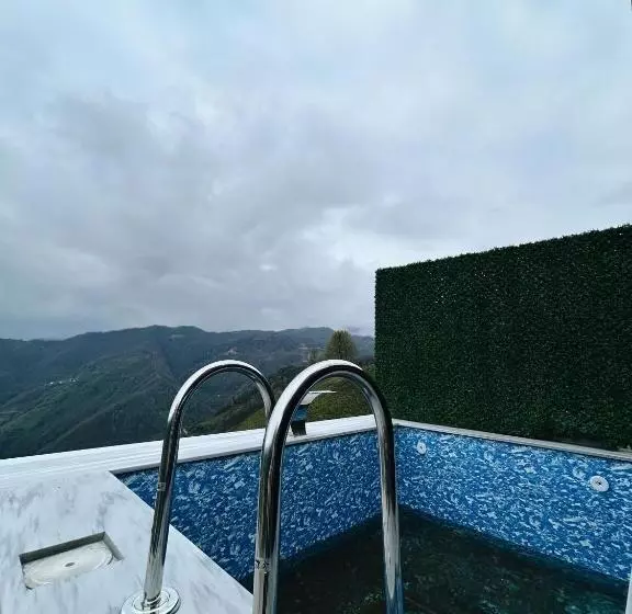 リゾートホテル Rizzen Tatil Köyü