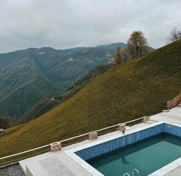リゾートホテル Rizzen Tatil Köyü