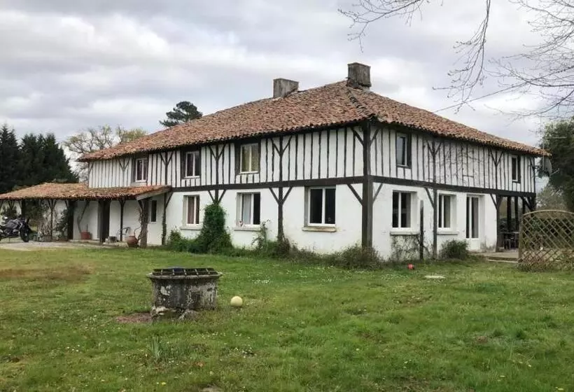 Aamiaismajoitus (B&B) Xibouette