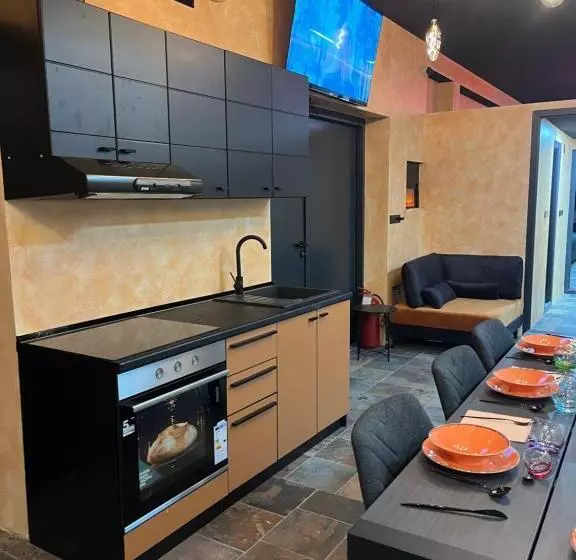 Diamond Hostel