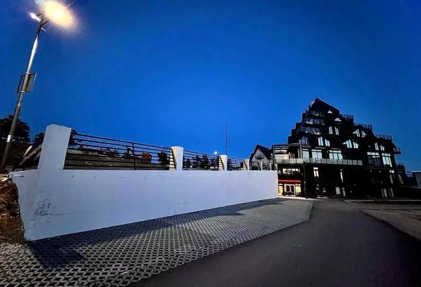 Diamond Hostel