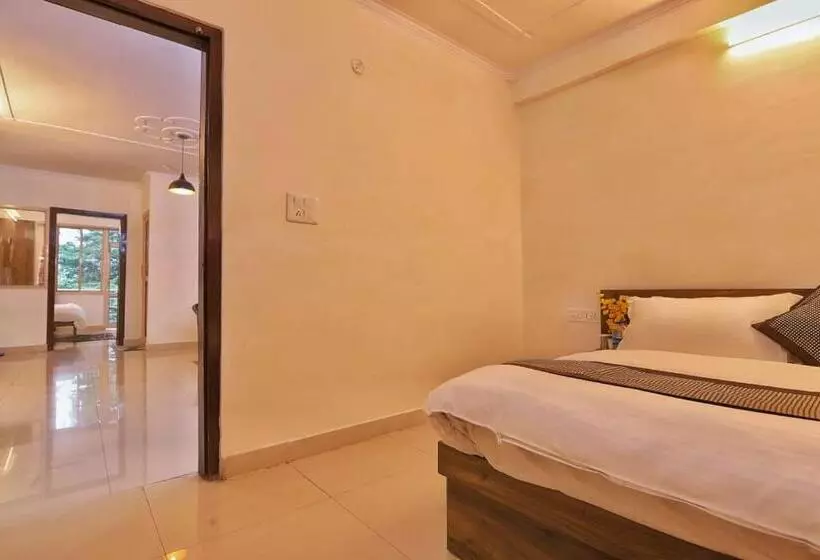 ホテル Harish Hospitality