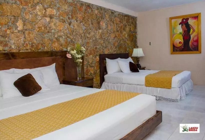 هتل Lakou Breda