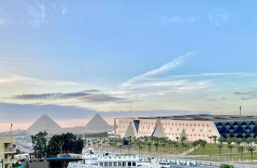 هتل Royal Gem View