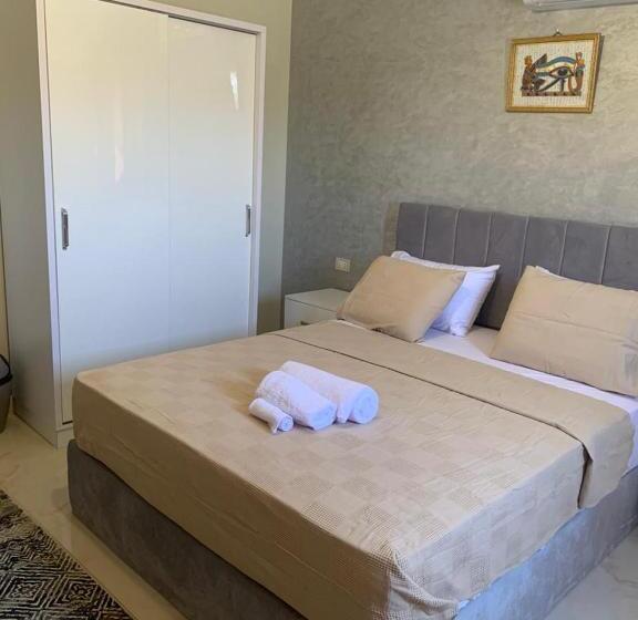 هتل Royal Gem View