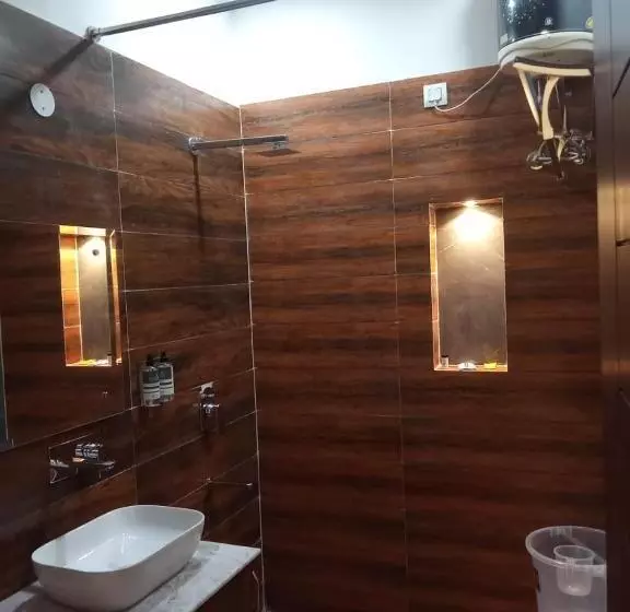 ホテル The Amur Falcon Inn & Resorts