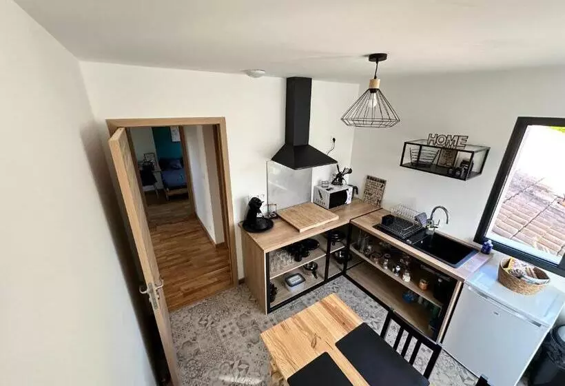 Majatalo Chambre Privée Au Calme   Proche Gare   Parking Gratuit