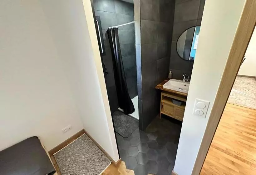 Majatalo Chambre Privée Au Calme   Proche Gare   Parking Gratuit