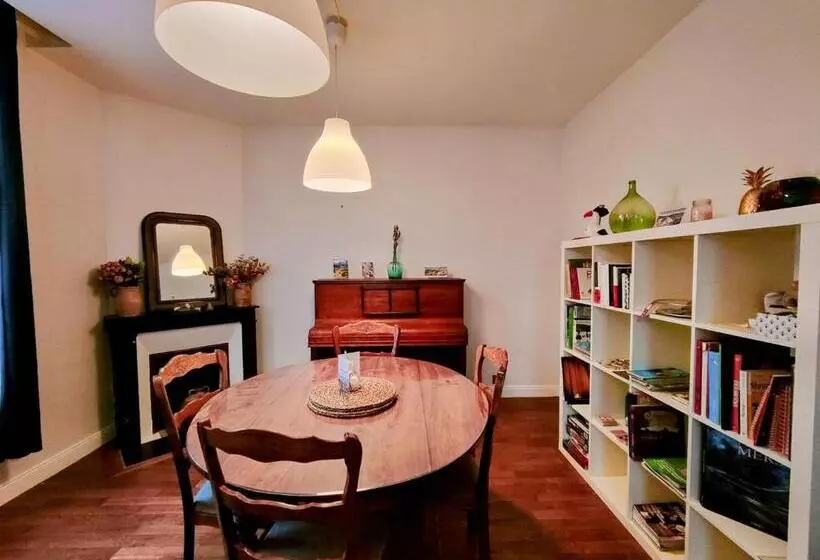 پانسیون Home   Champoulains   Séjour à Auxerre