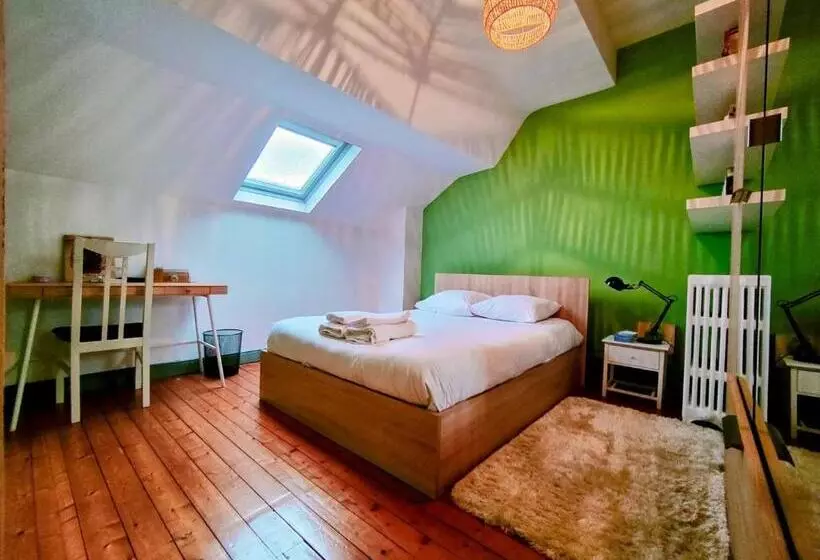 پانسیون Home   Champoulains   Séjour à Auxerre