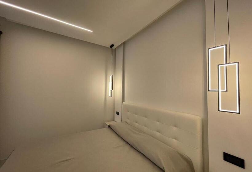 膳宿费 Magenta Rooms