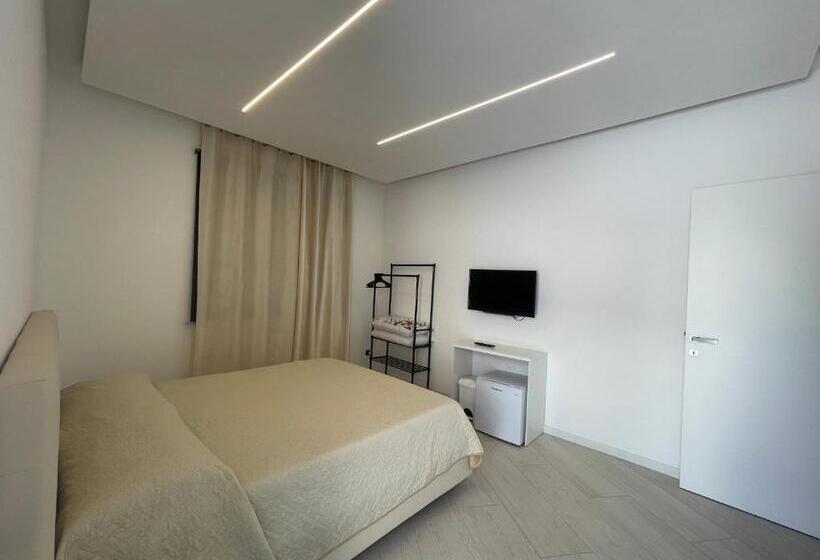 膳宿费 Magenta Rooms