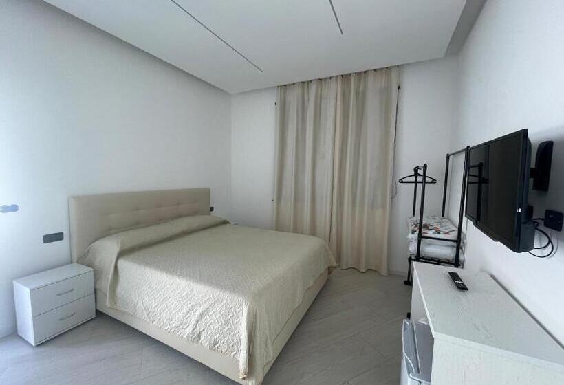 膳宿费 Magenta Rooms