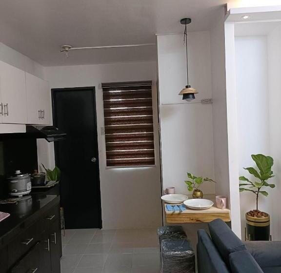 הוסטל The S&s Staycation