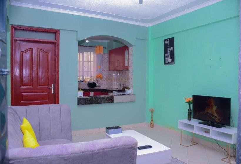 تختخواب و صبحانه Amani Homes