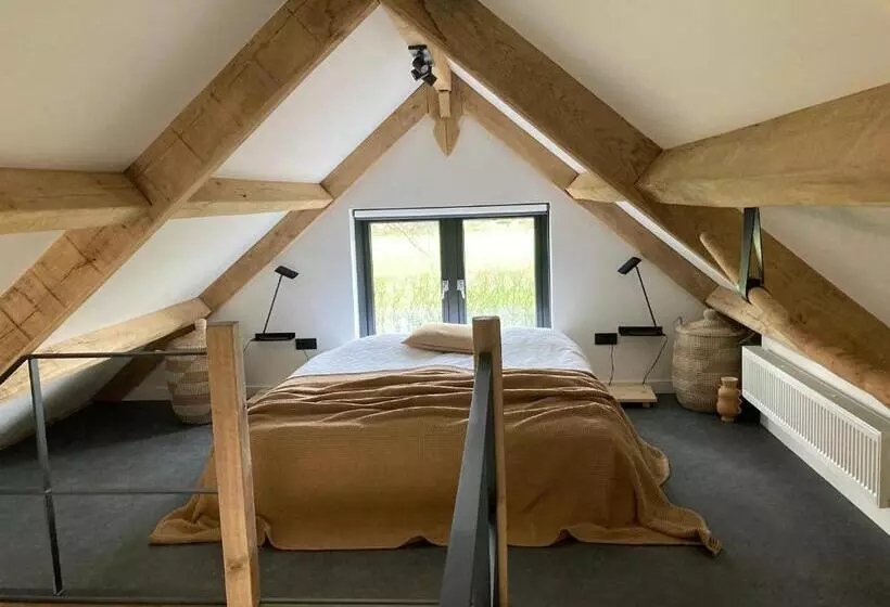 ベッドアンドブレックファースト De Rheebok