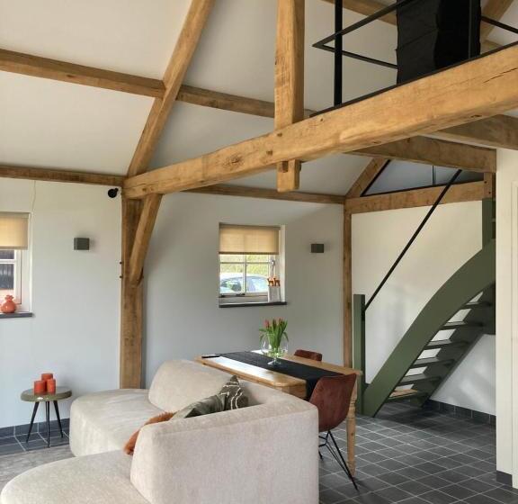 ベッドアンドブレックファースト De Rheebok