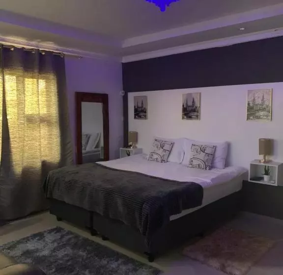 تختخواب و صبحانه Senatla Guest Inn