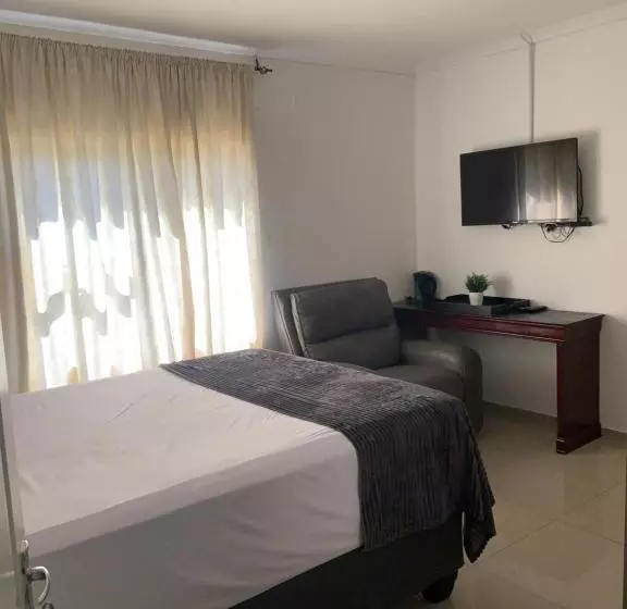 تختخواب و صبحانه Senatla Guest Inn