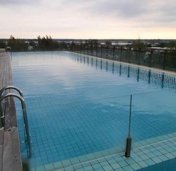 Home Feel@deluxe Room Champs Elysees