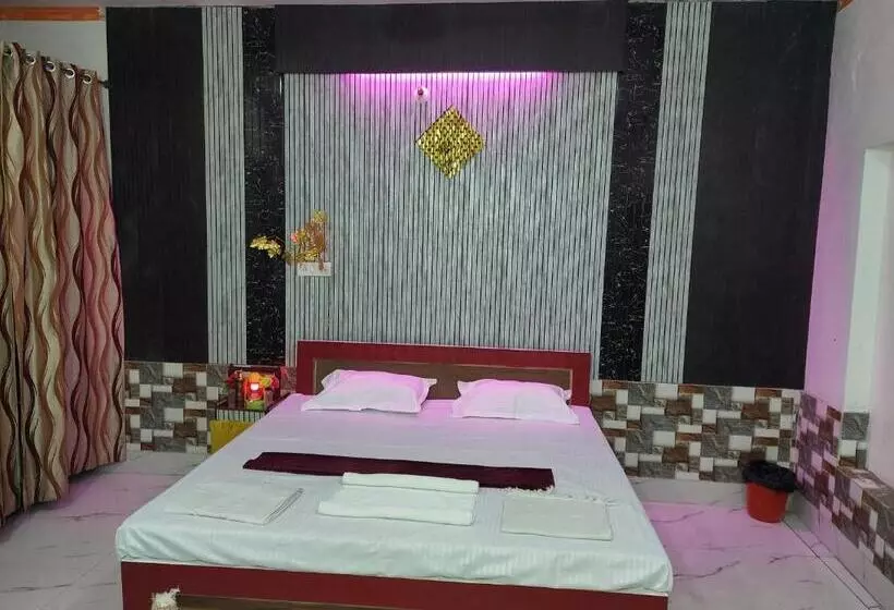 Hotelli Sanjay Resort And