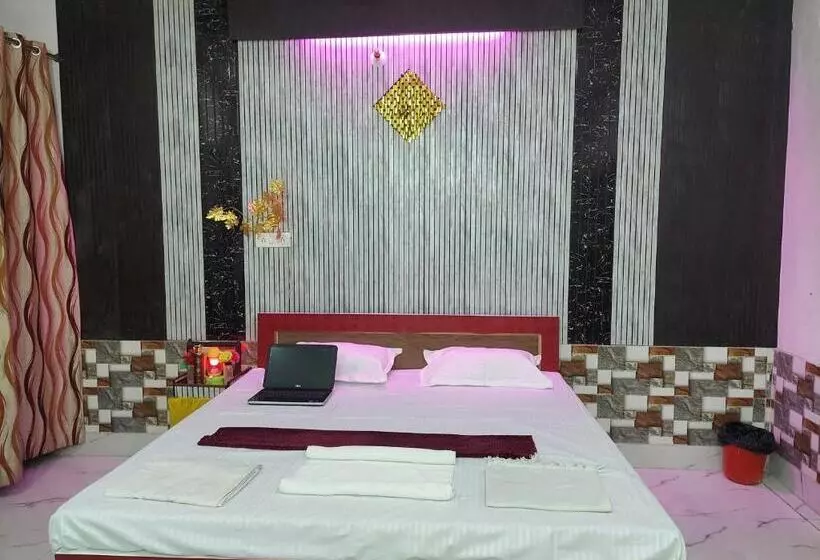 Hotelli Sanjay Resort And