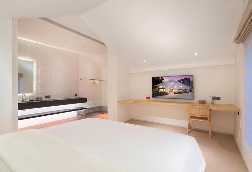 Otel Yolo Vacation Homestay