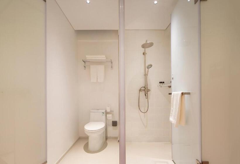 Otel Yolo Vacation Homestay