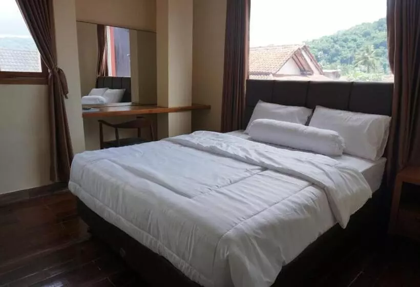 Pensió Cipada Guesthouse Syariah