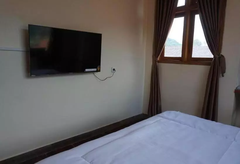 Pensió Cipada Guesthouse Syariah