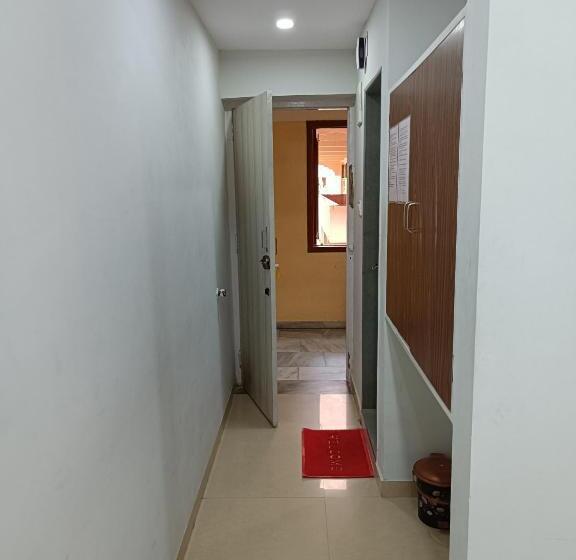 بنسيون Iskcon Temple Vadodara