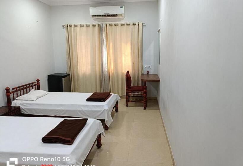 بنسيون Iskcon Temple Vadodara