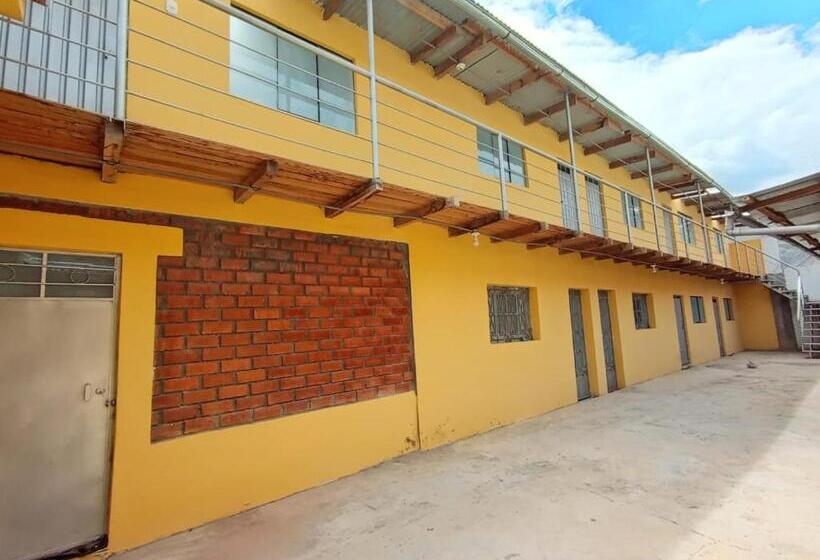 پانسیون Ocala House 4.0