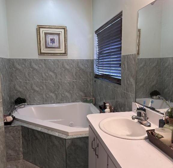 پانسیون Quiet Haven