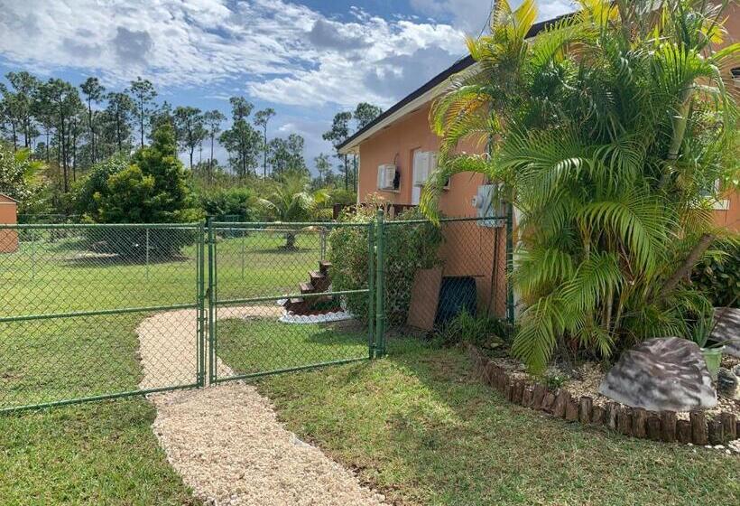 پانسیون Quiet Haven