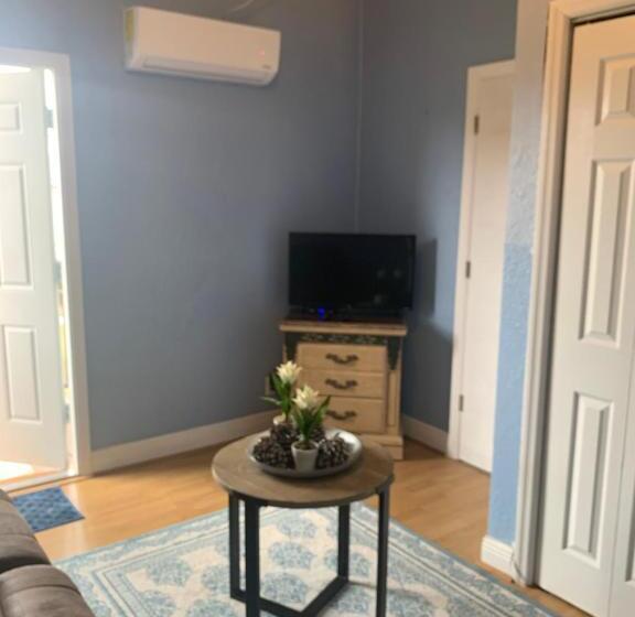 پانسیون Quiet Haven