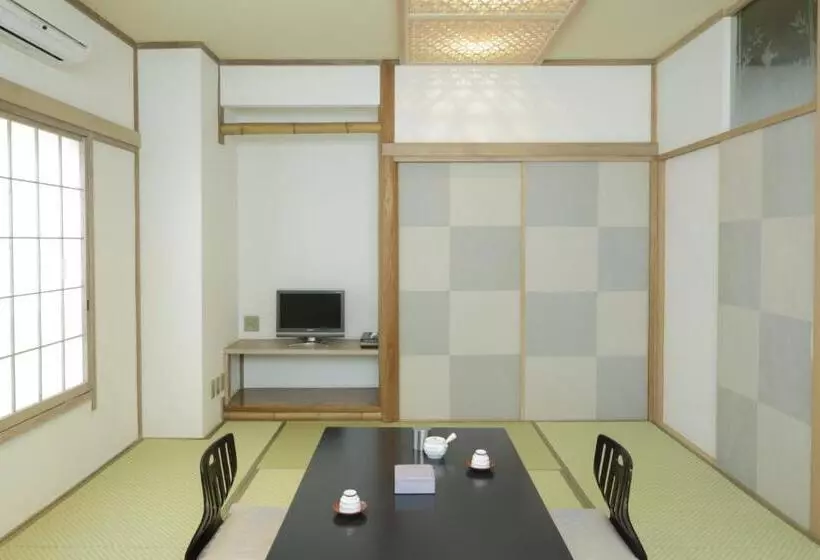 旅館 御宿うおき