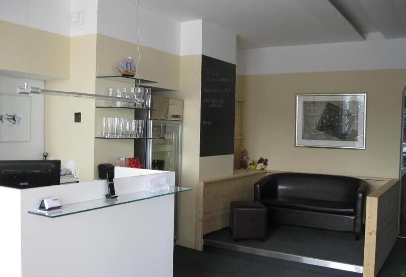 민박 & Fitness Castello