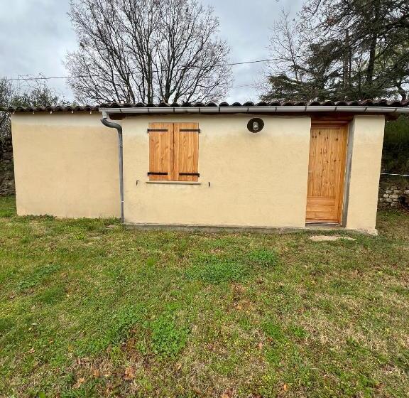 مبيت وإفطار Le Cabanon De Pépé