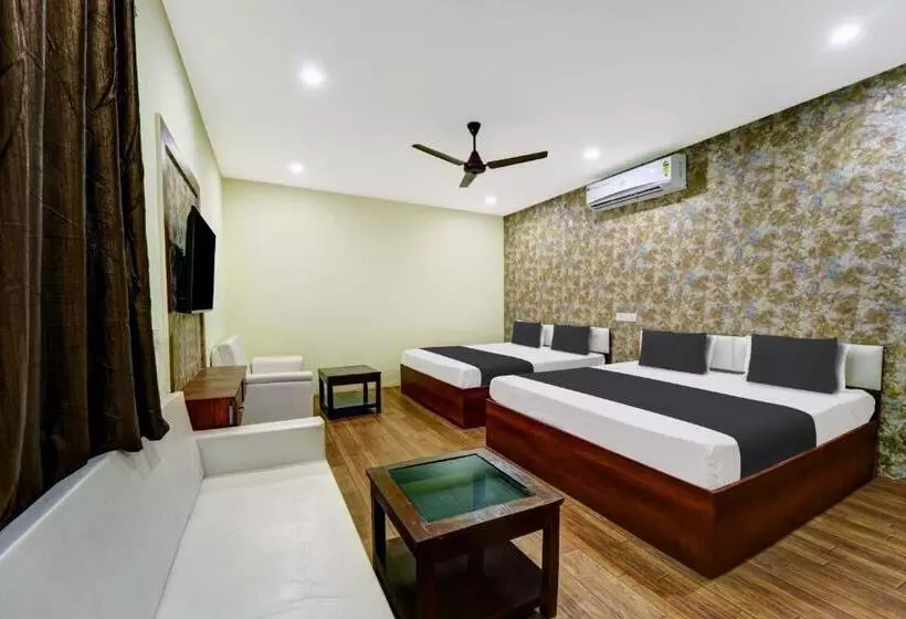 Collection O Vnr Hotel And Resort